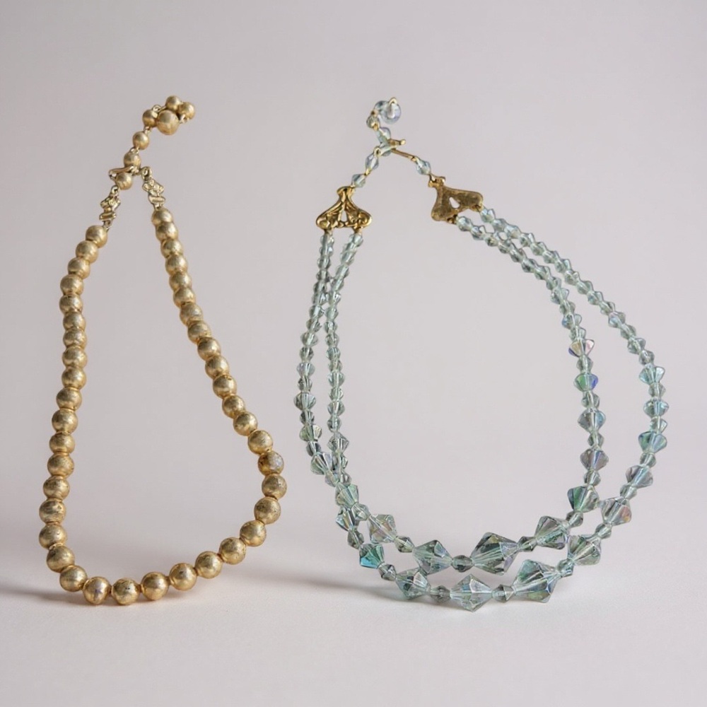 Two Vintage necklace. Faux pearl and blue crystal. Choker style - Picture 1 of 3